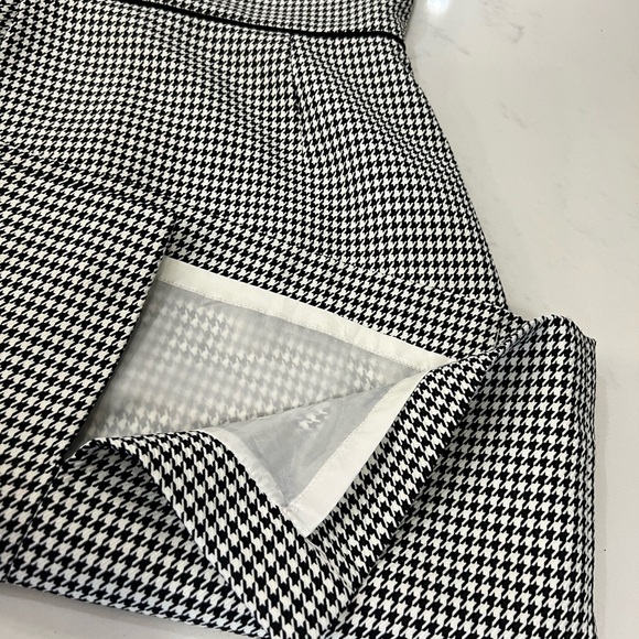 Black and White Sheath Midi Dress with Bateau Neckline - Picture 14 of 16